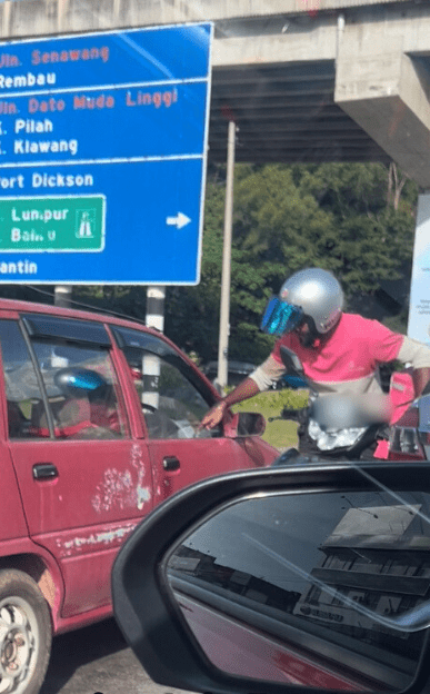 food rider saves stranded kancil in seremban traffic - august 2024