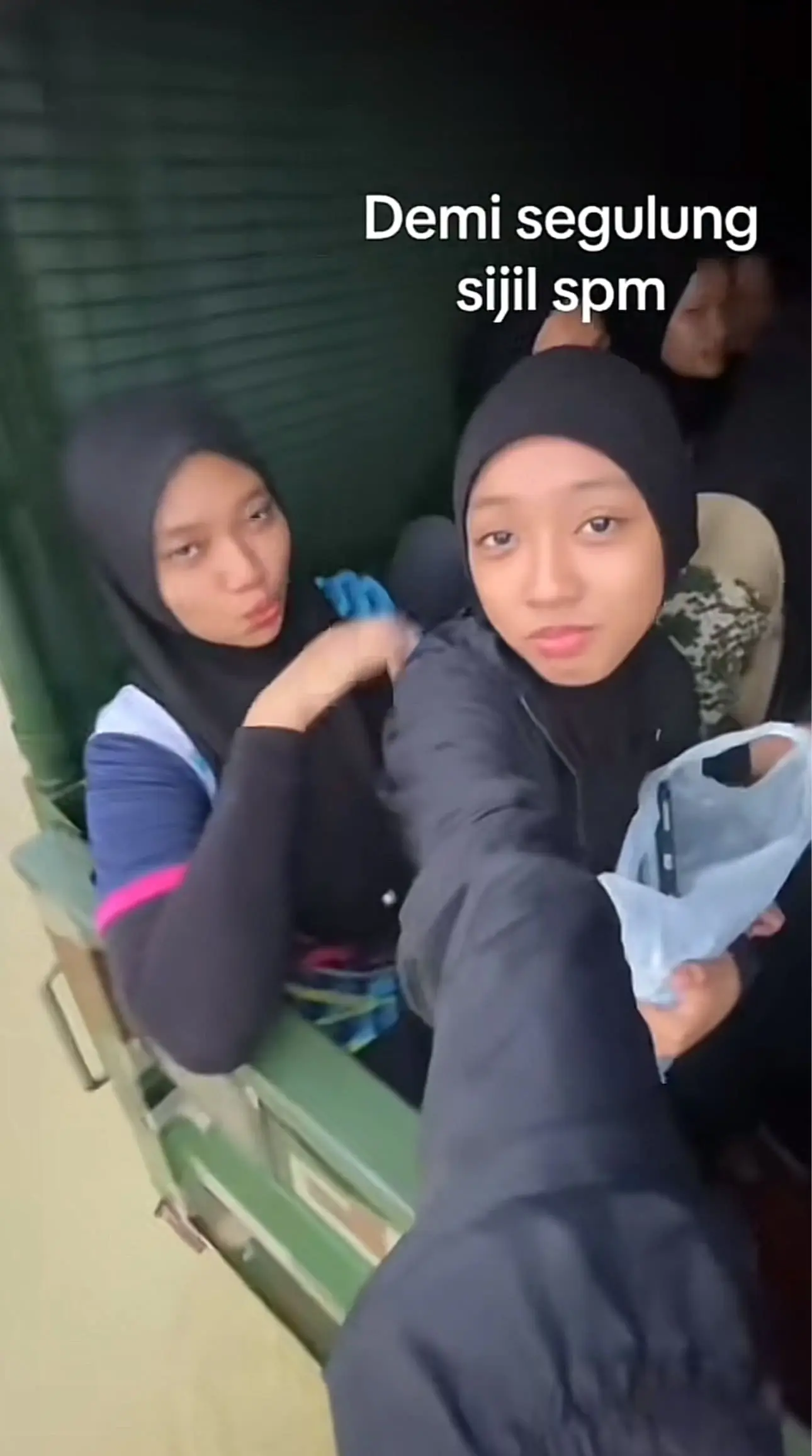 SPM students going to school in boat
