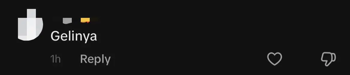 Roach Scuttles Around Pastry At Setia Alam Bakery, Disgusts Netizens comment 1