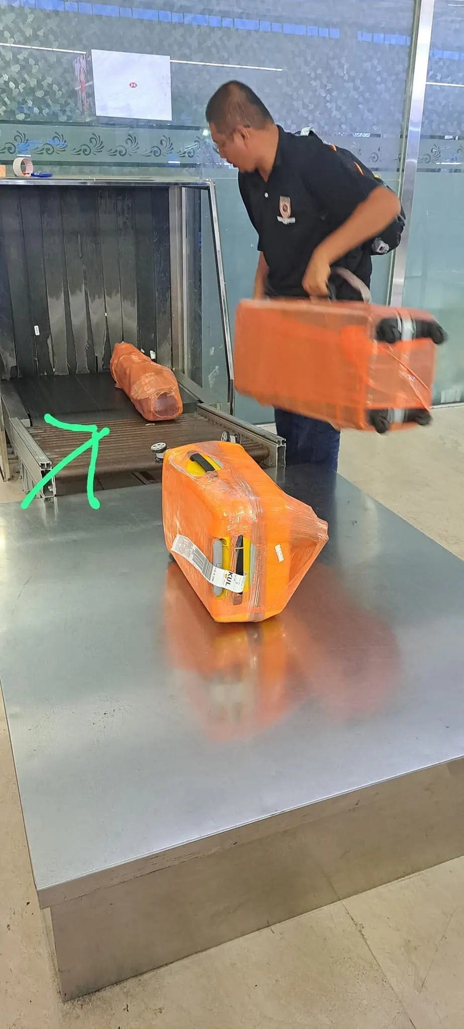 Luggage checking in Jakarta