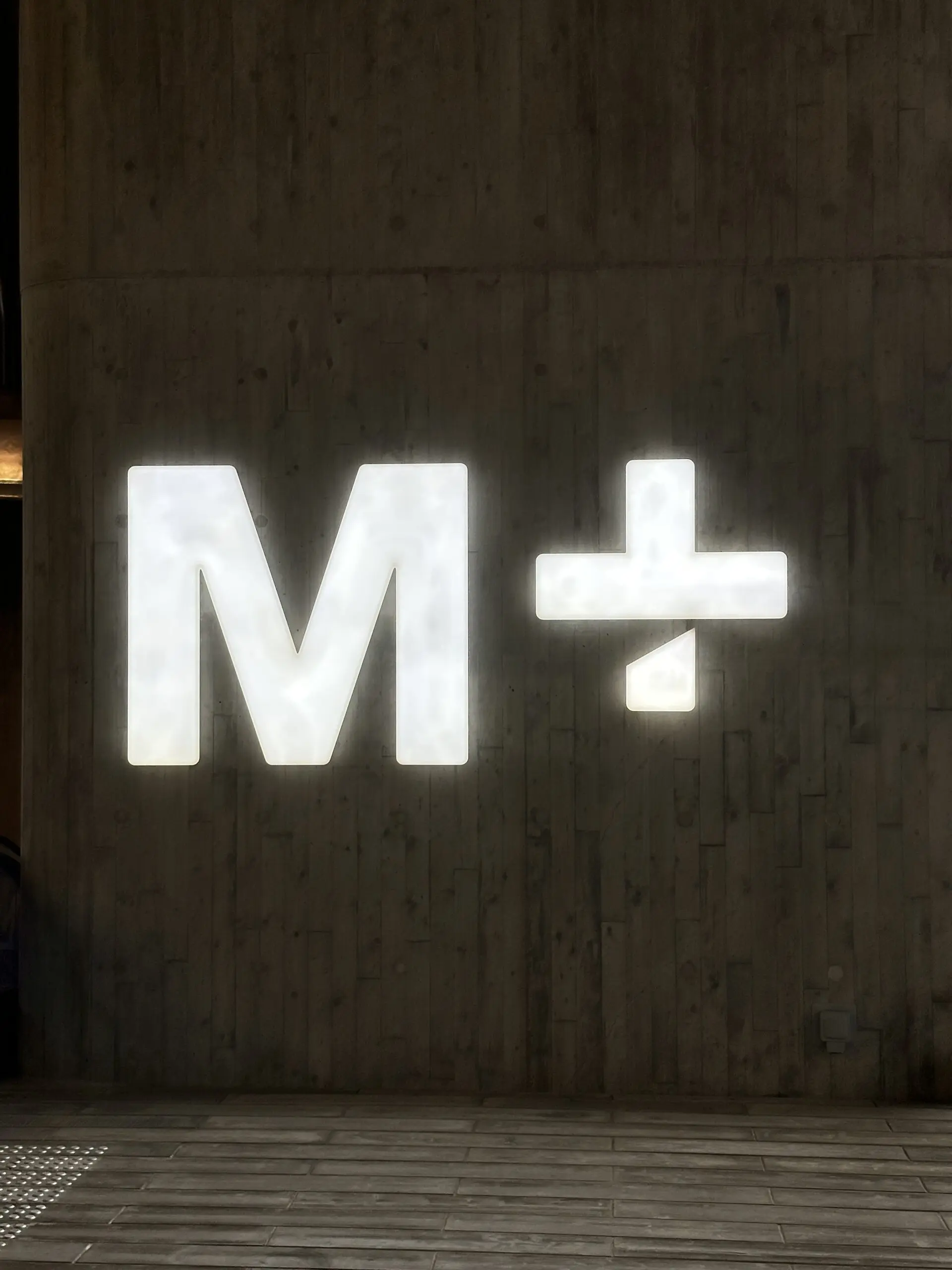 M+