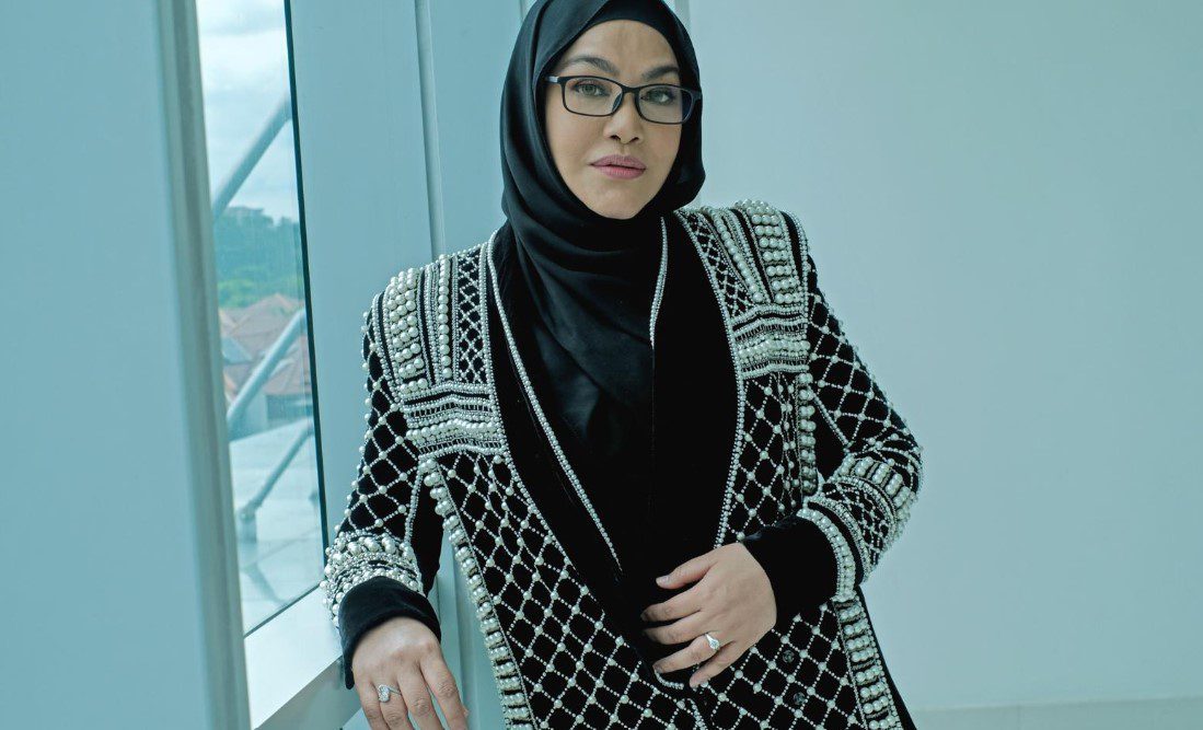 malaysian actress umie aida