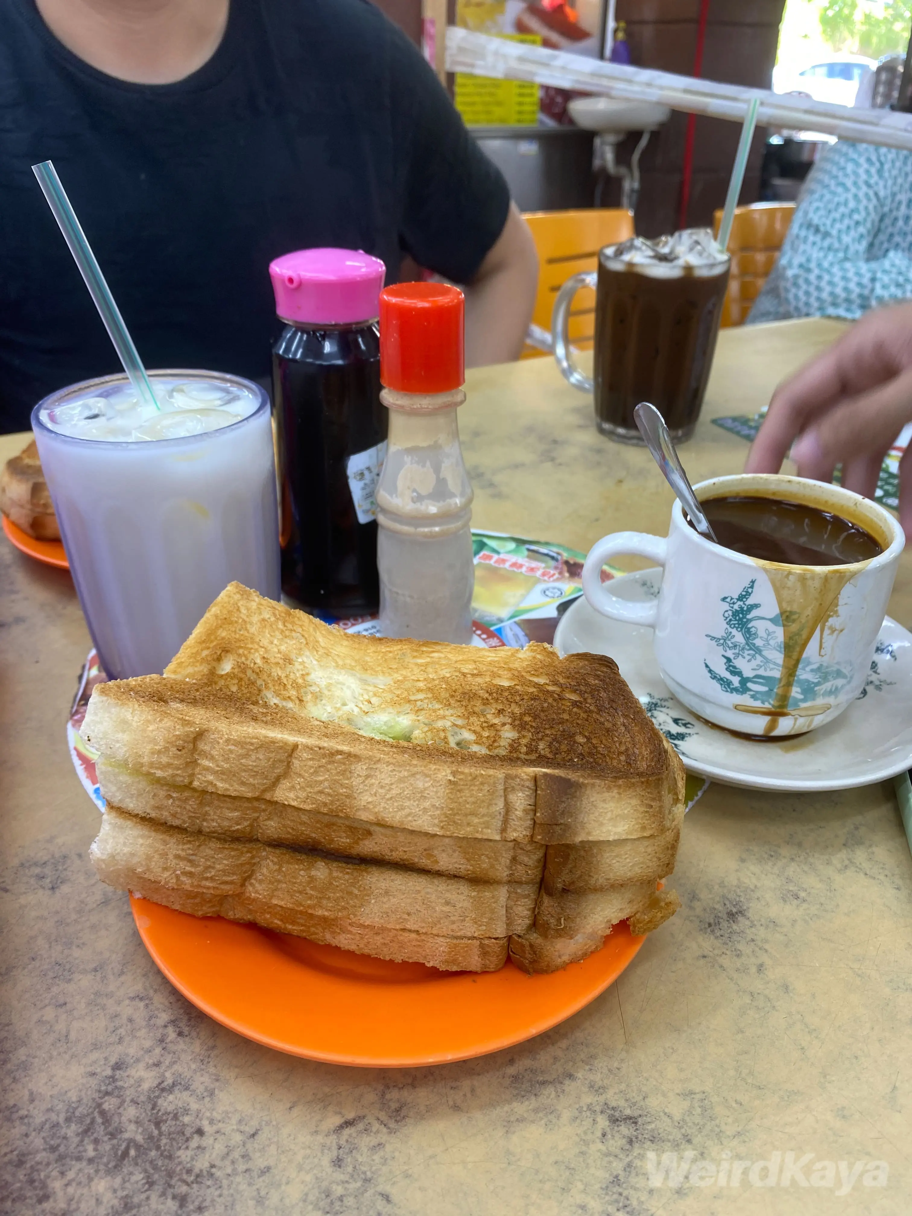 Malaysian breakfast roti bakar (1)