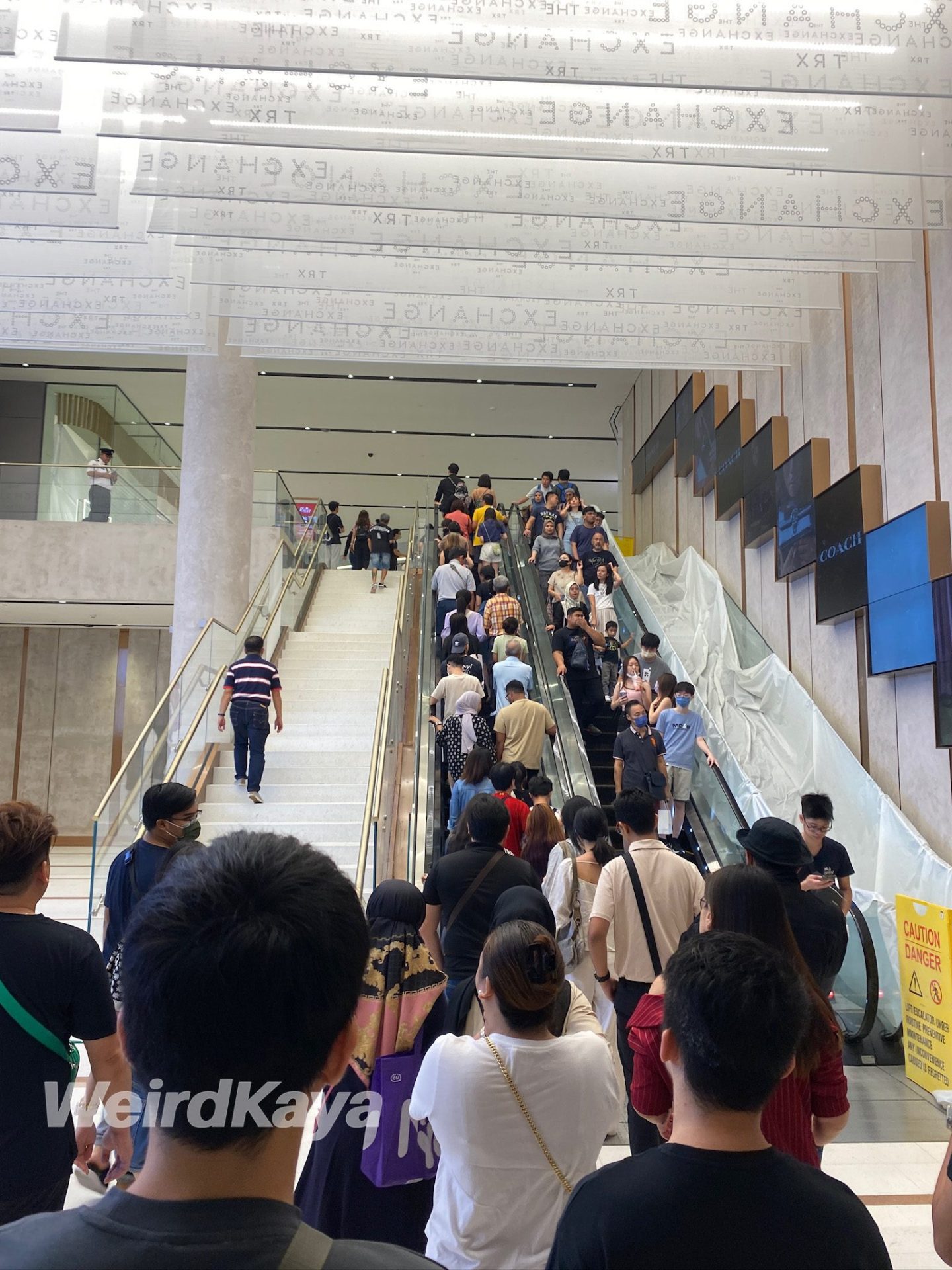 M'sians Earning RM5K To RM10K Find It Hard To Save, While The B40 Are Getting Wiser With Money