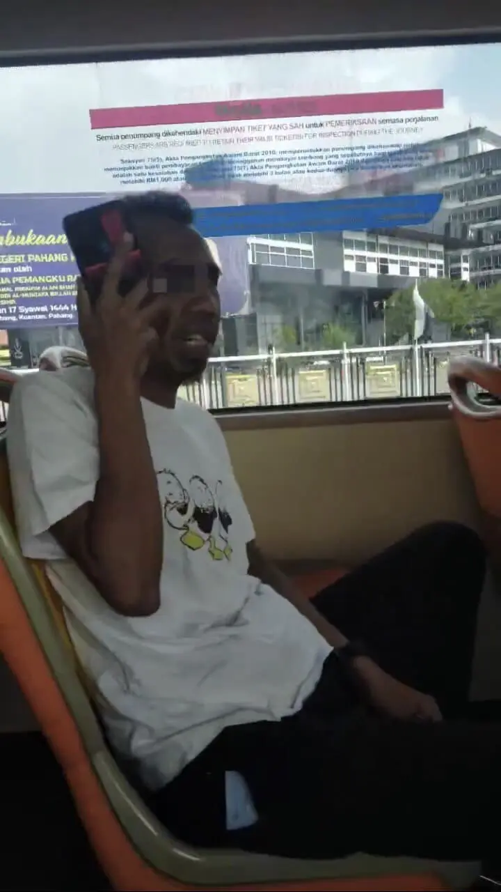 M'sian man caught taking photos and videos of woman on the bus