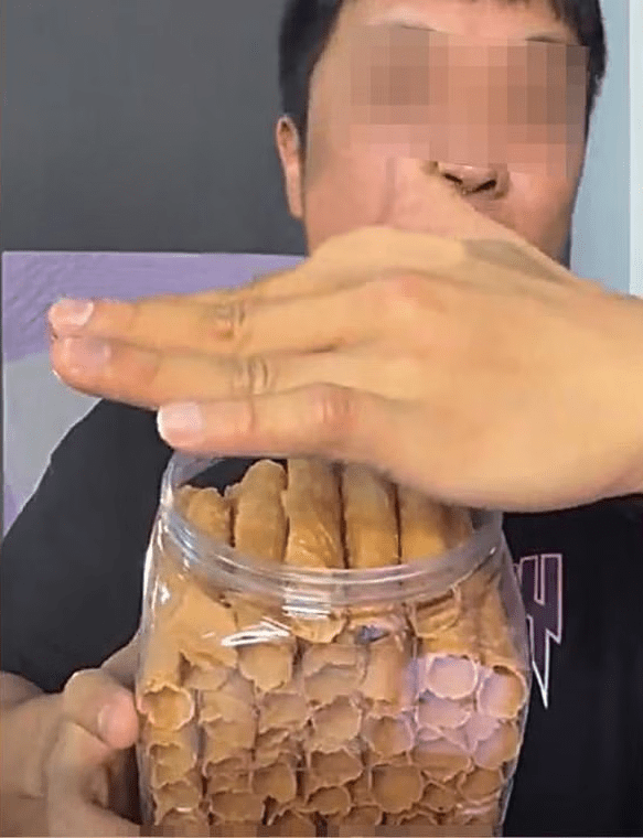 Man reselling Zheng's cookies online