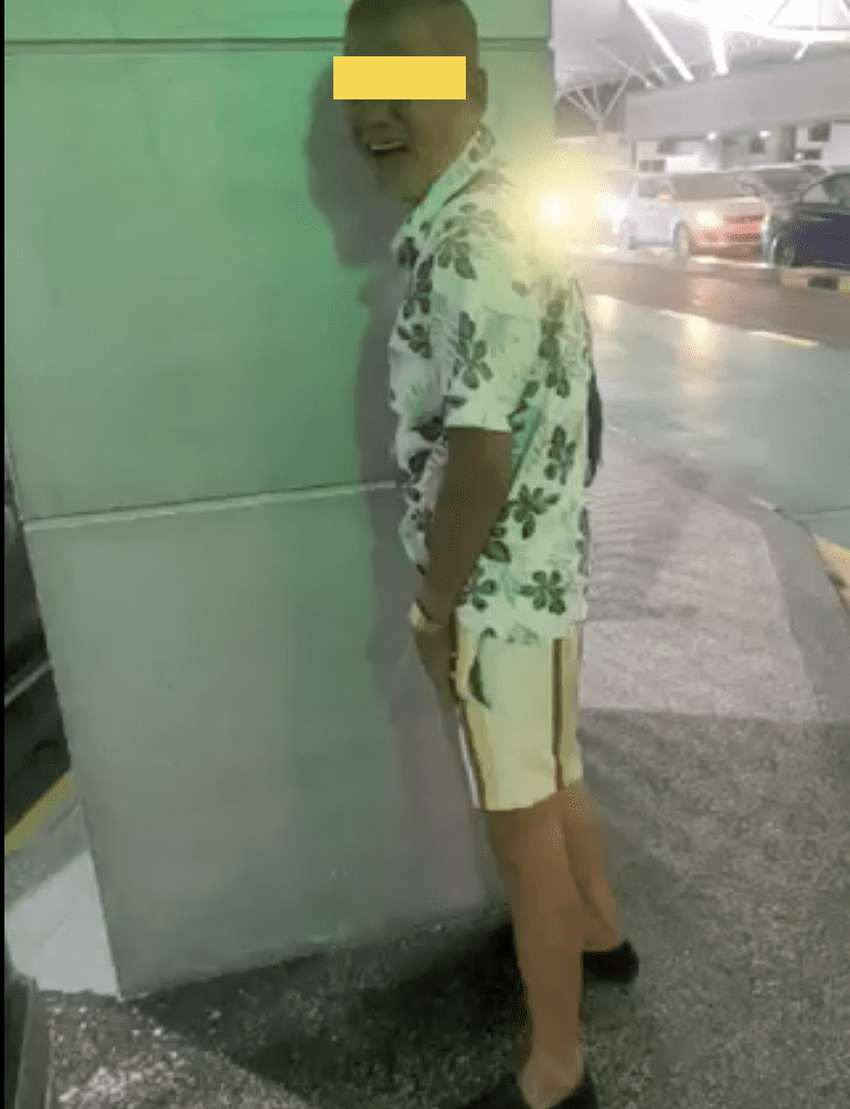 Man urinates at JB customs