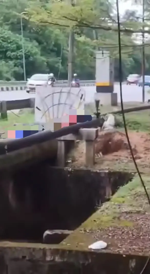 Men get electrocuted during cable theft