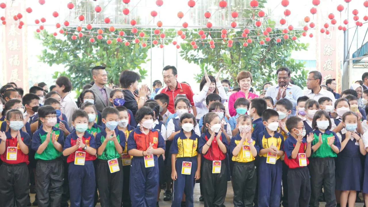 moe sports attire allowed in school