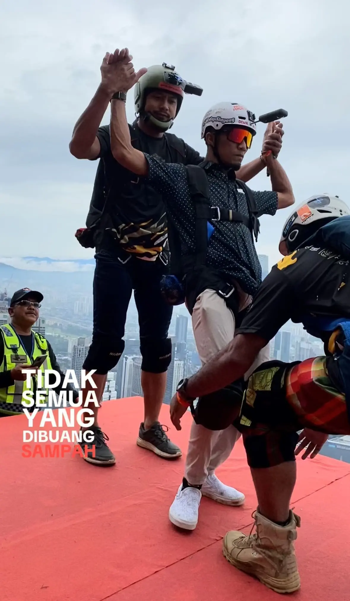 M'sian BASE Jumper Shows Peace Sign While Getting Hurled Off KL Tower
