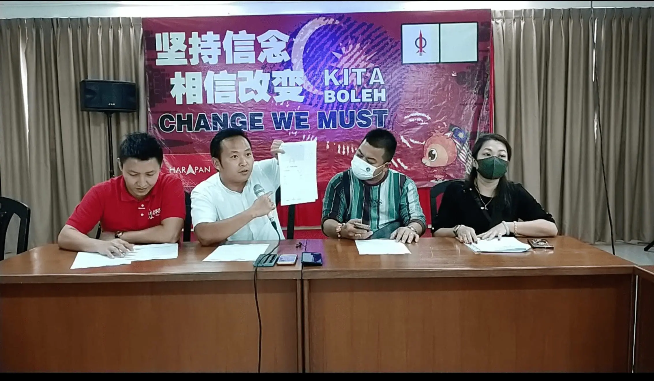 M'sian Businessman Loses RM1Mil After Answering Scam Call For 14 Seconds 02