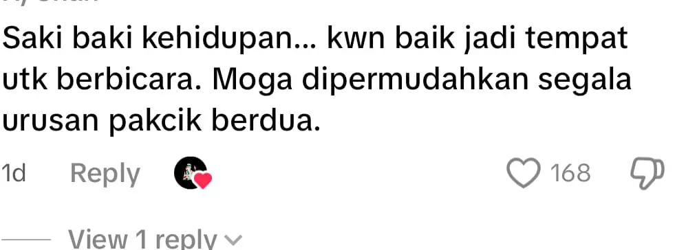 M’sian Dad Gets Surprise Reunion With His Best Friend From School Days After Decades comment