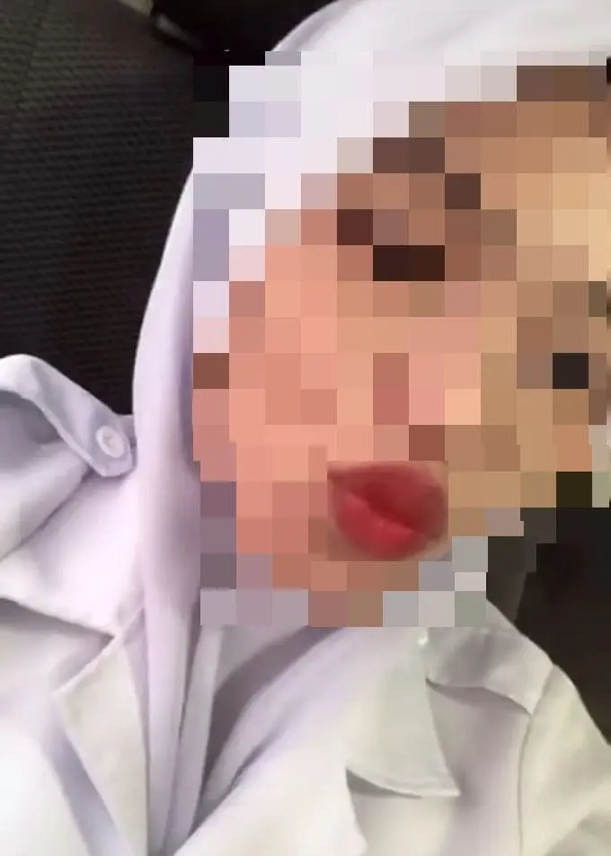 M'sian Healthcare Assistant Bashed For Blowing Kisses & Filming TikTok With Elderly Patient Inside Ambulance 3