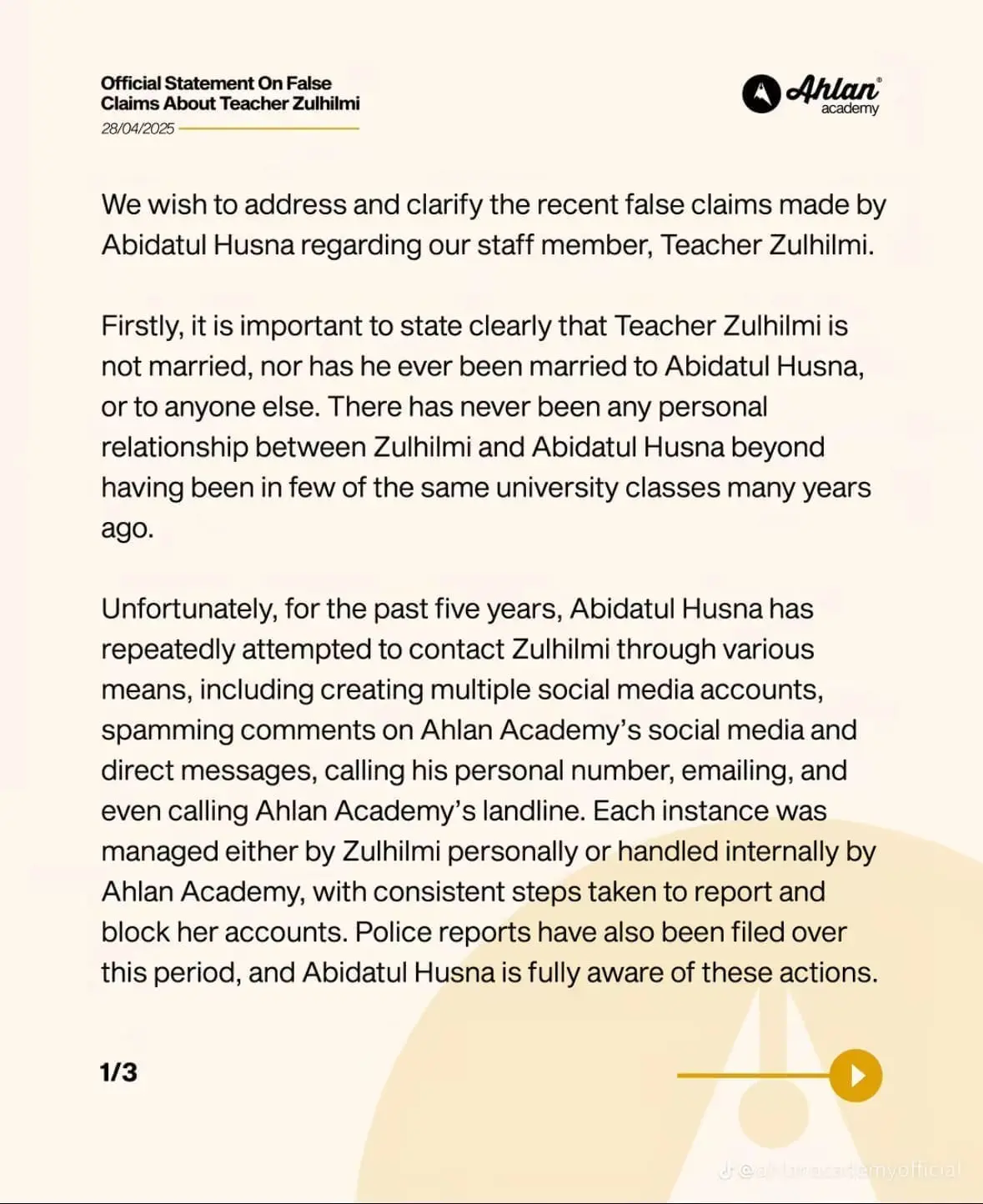 M’sian Lecturer Stalked For 5 Years By Woman He Blocked On IG Who Refused To Accept They Were Never A Couple