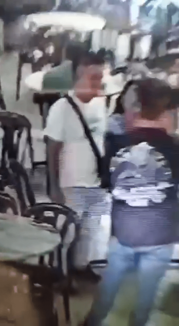 M'sian man argues at Puchong food court