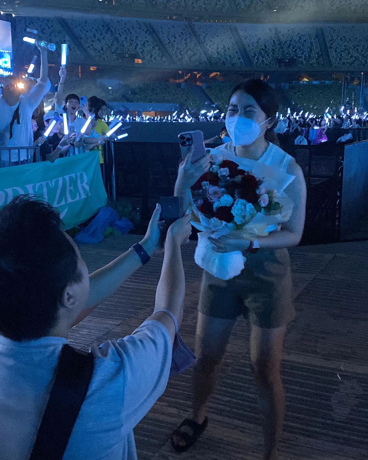 M'sian man proposes at Mayday concert bukit jalil stadium malaysia 02