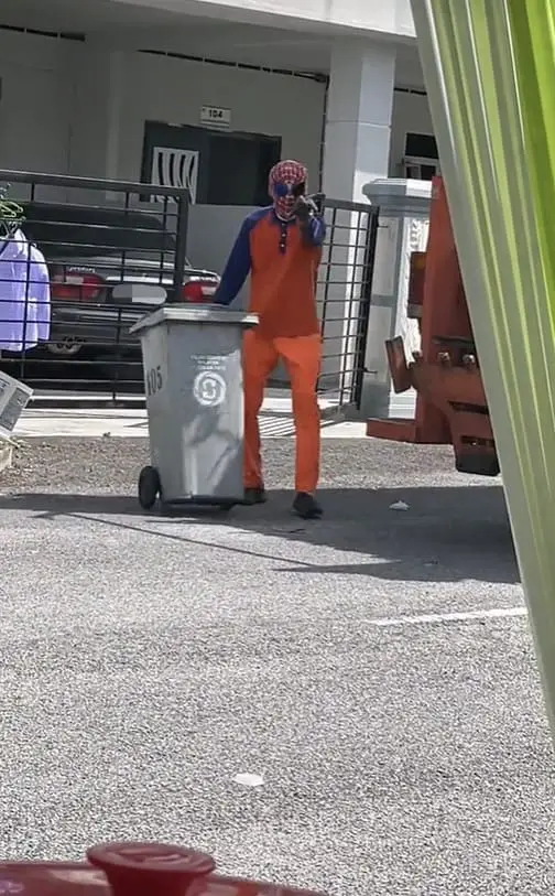 M'sian man shows the 'Spiderman' web slinging gesture