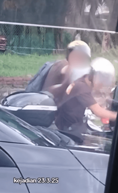M'sian Man Slaps Motorcyclist 6 Times