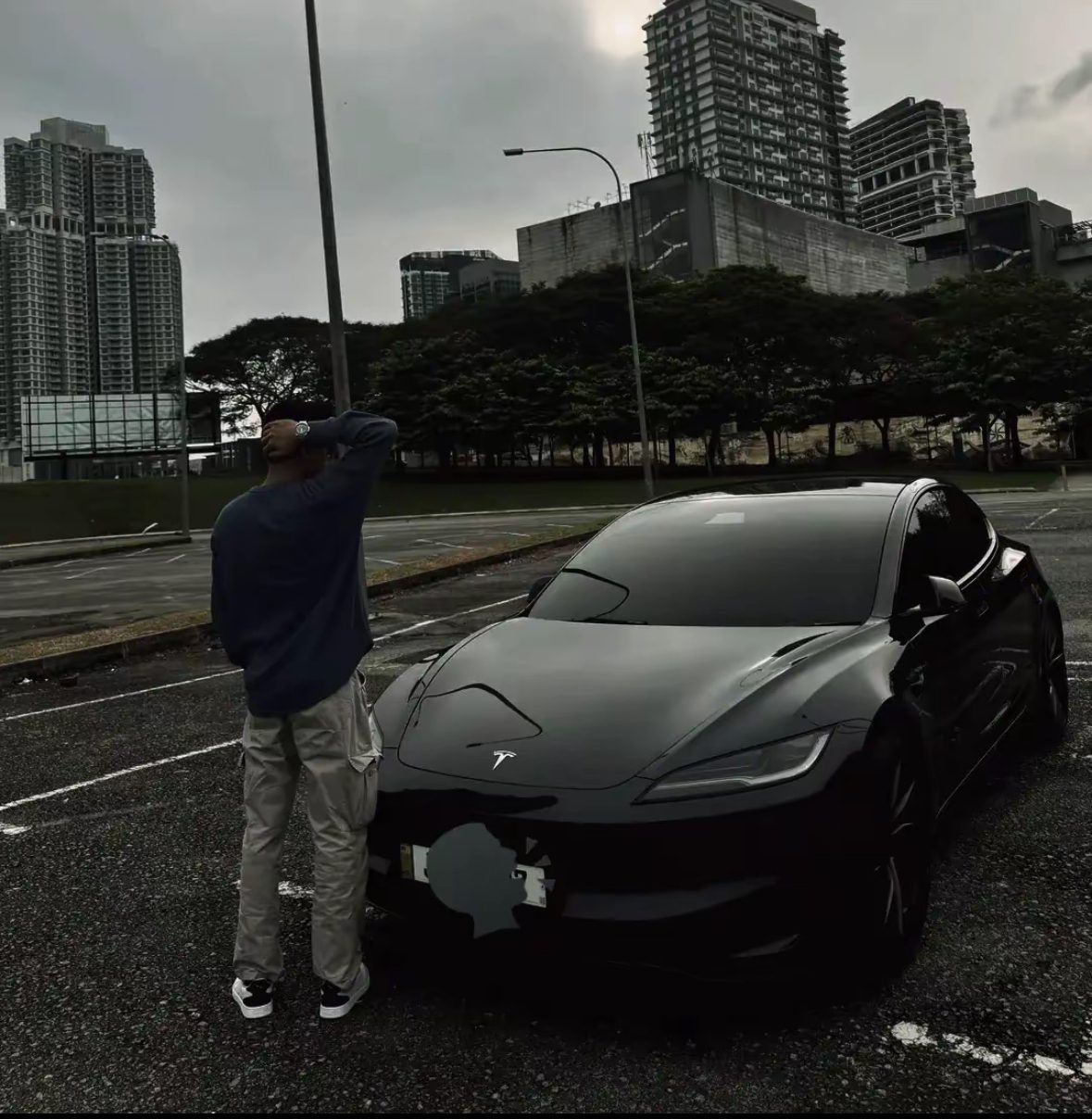 M’sian Pays RM30 To Charge His Tesla, Doesn’t Service It, & Still Gets 500HP Supercar Speed