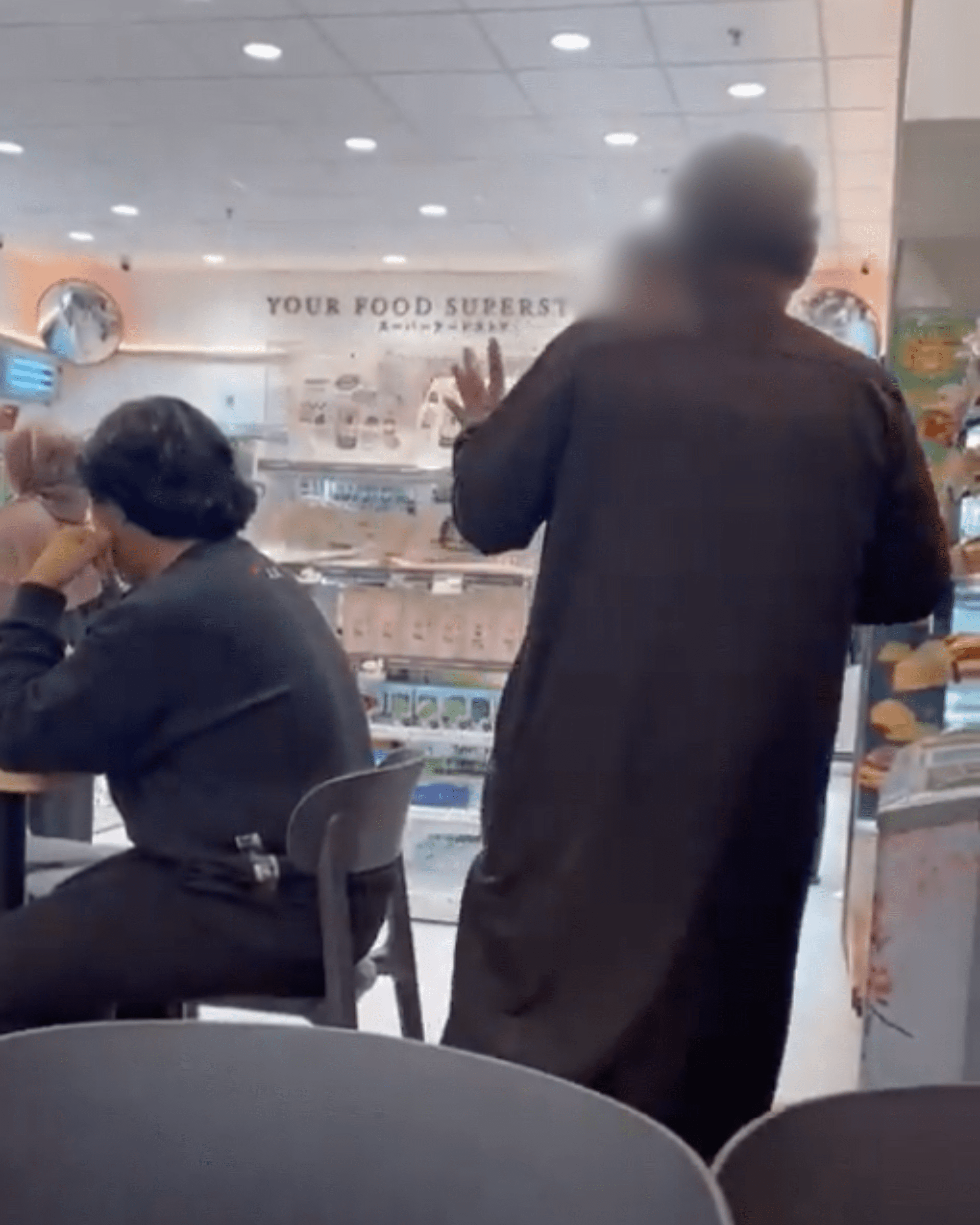 M'sian Uncle Slaps Non-Muslim Man