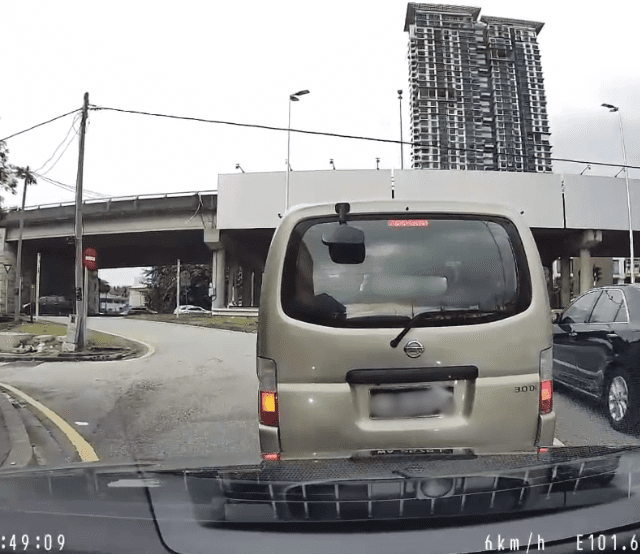 msian van driver did sudden brake check