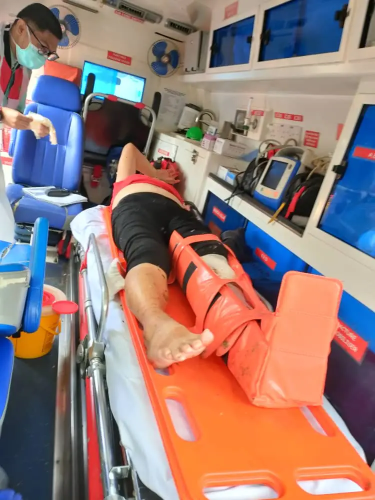 M'sian woman crashes in to Kopitiam Cheras victim to hospital