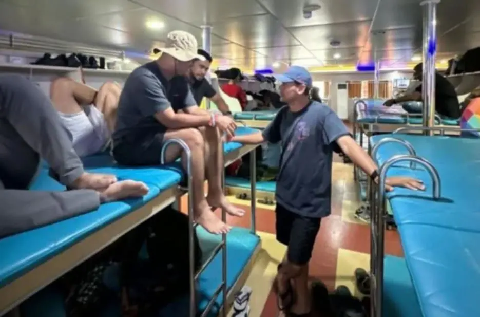 M'sians take ferry to Surabaya