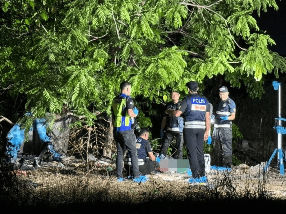 Murder at Penang seaside (1)