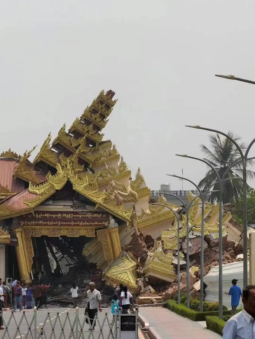 Myanmar earthquake pagoda