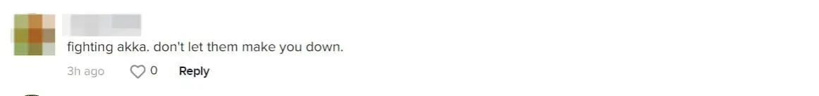 "I'm Not Happy" — Akka Nasi Lemak Vendor Shares How Tough Her Life Is Despite Her Fame comment 1