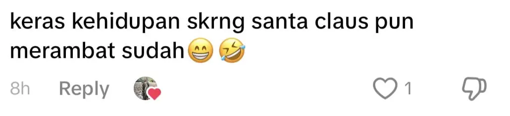 'No Snow, No Sleigh' - Santa In Borneo Is Out Here Catching Fish For Christmas