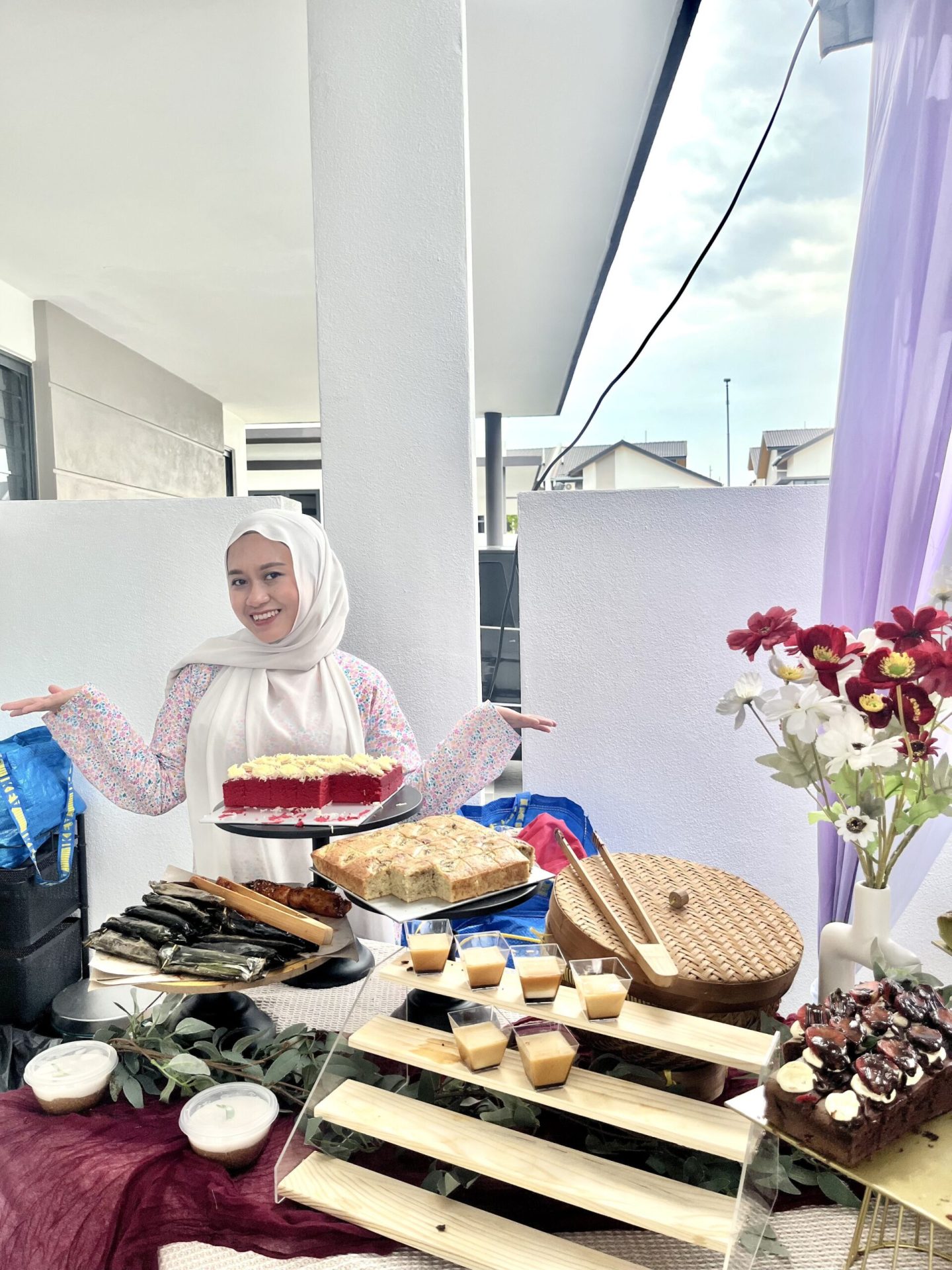 Nur Syafieqa Aziela with ehr baby