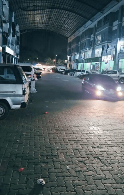 Parking lot at Pandan City Wholesale Market