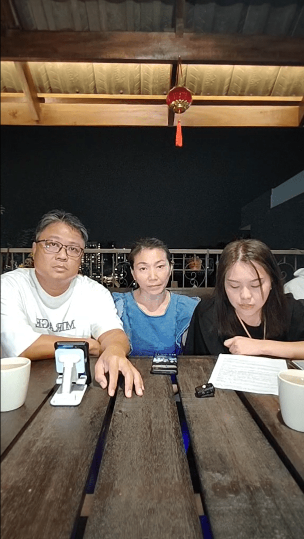 Parents of Kuen Cheng High School incident on FB live