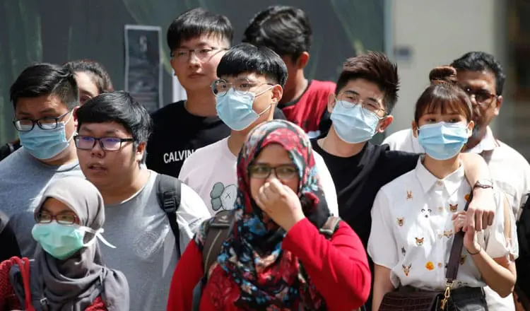 M'sians wearing face masks