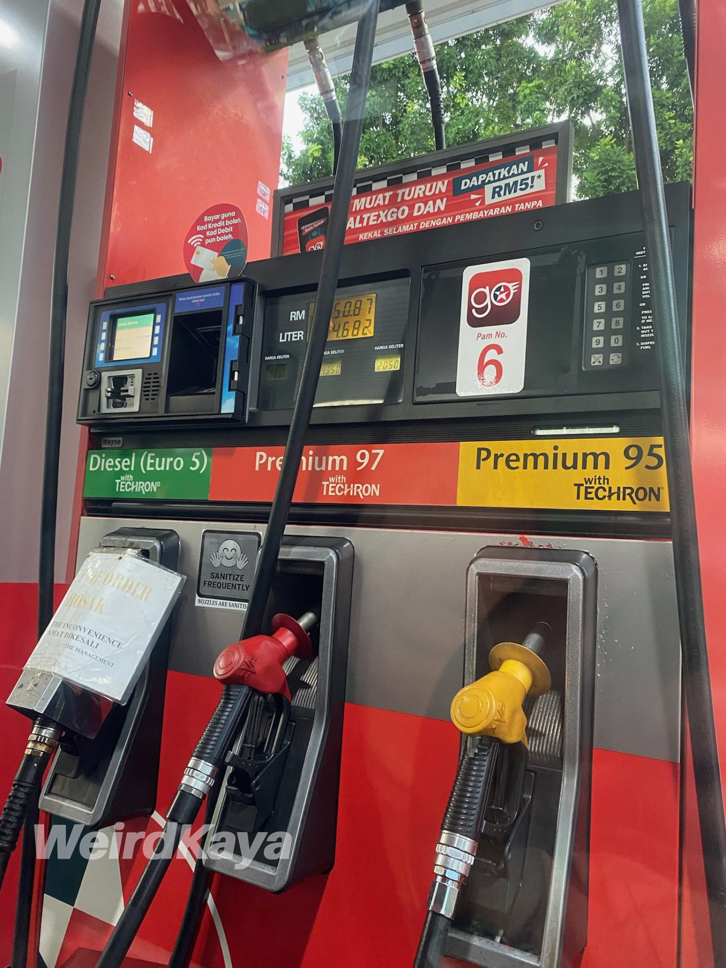 petrol pump ron95 ron97 caltex (2)