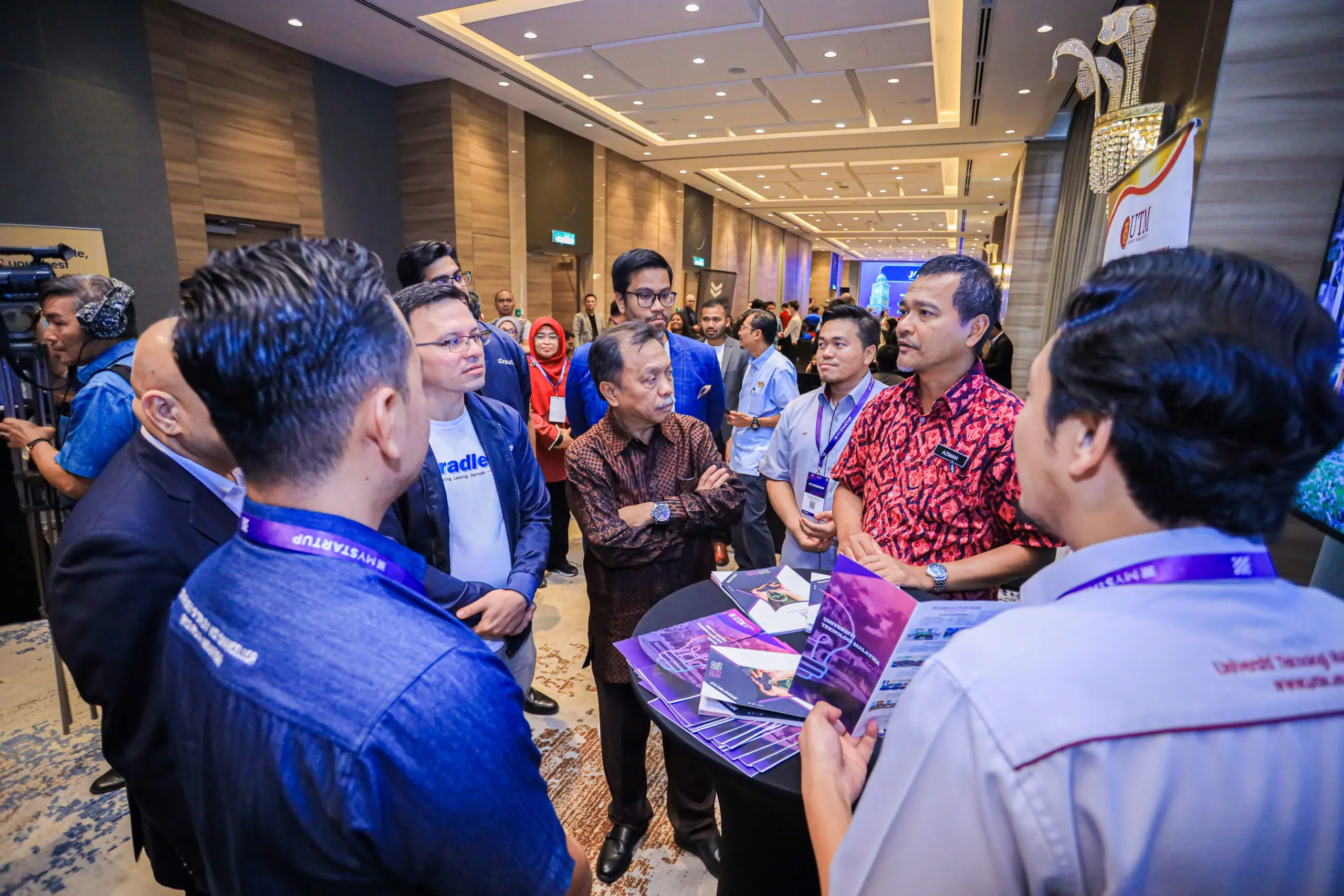 MYStartup NXT Johor VIPs at booth