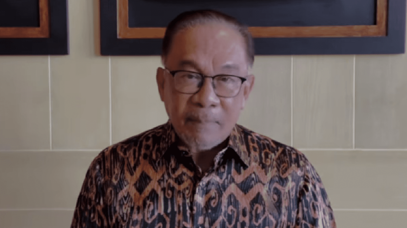 PM Anwar Ibrahim Urges Leaders For Economic Growth In M'sia In New Year 2024 Wishes