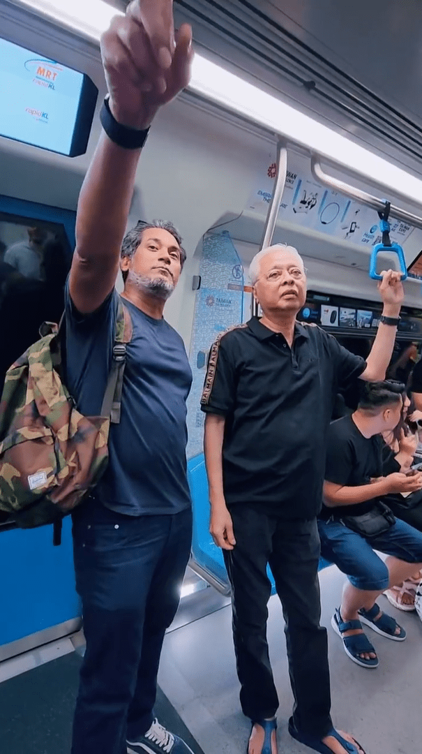 "Double Standards!" — M'sians Unhappy With Sabri And KJ Going Maskless On MRT Ride Despite Rule