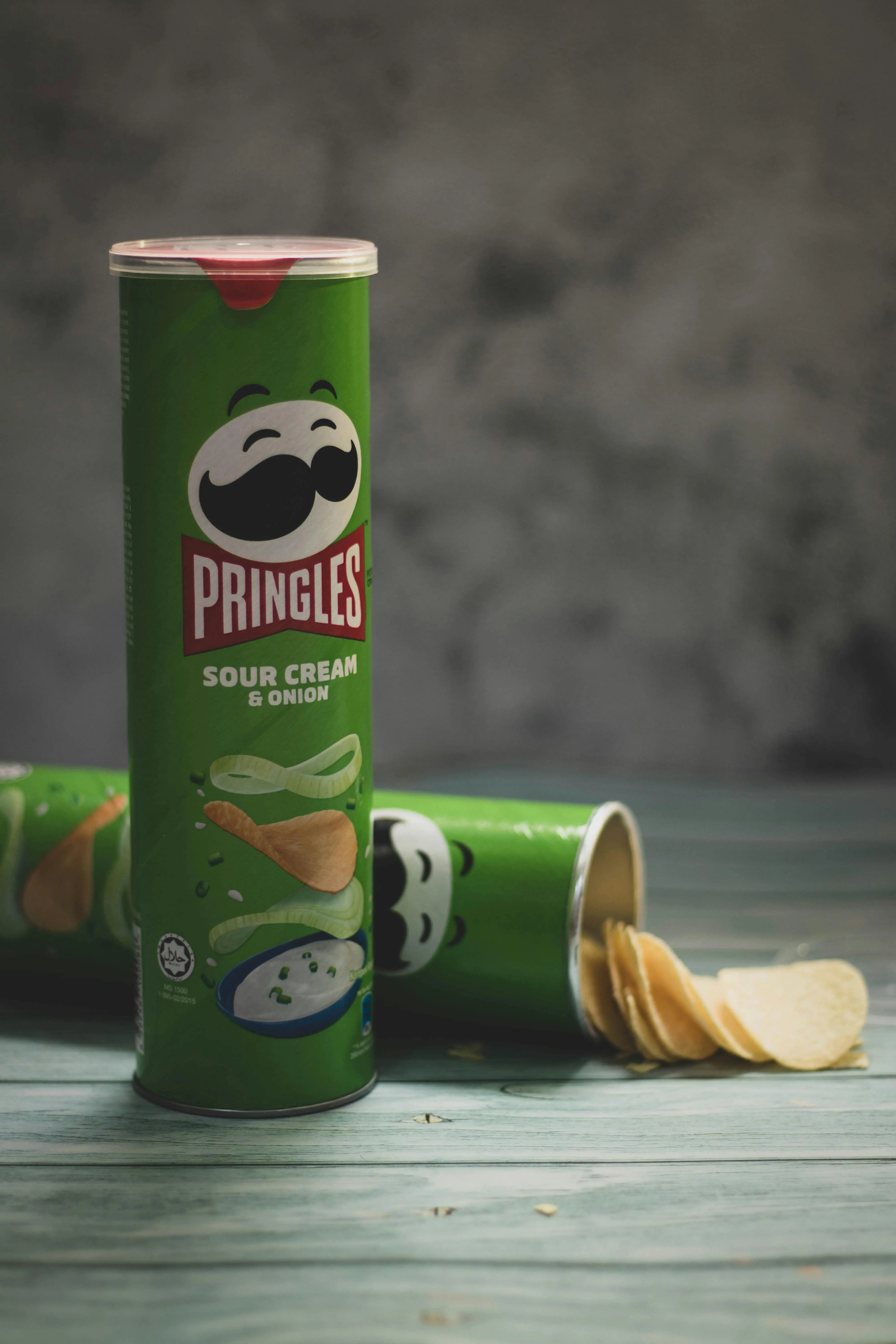 Pringles can