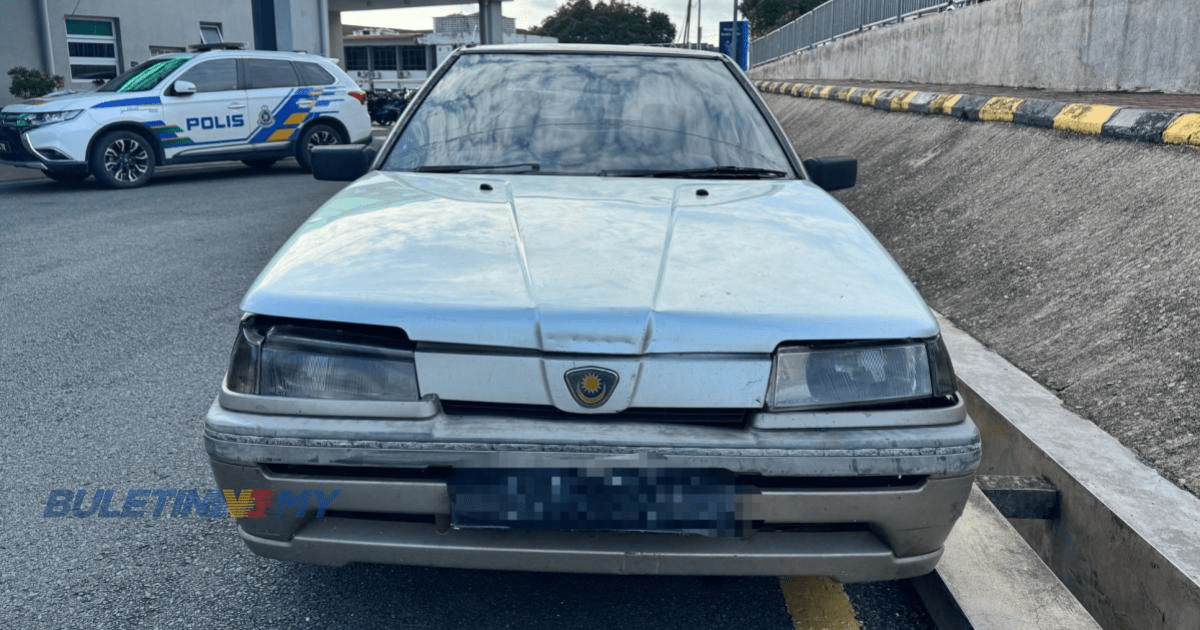 Proton Saga driven by M'sian man whose son fell out from window