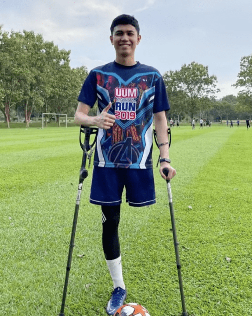 Rahman who got his leg amputated because of his cancer