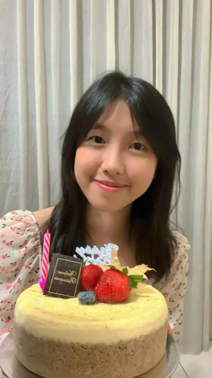 Recovered Fion celebrating birthday