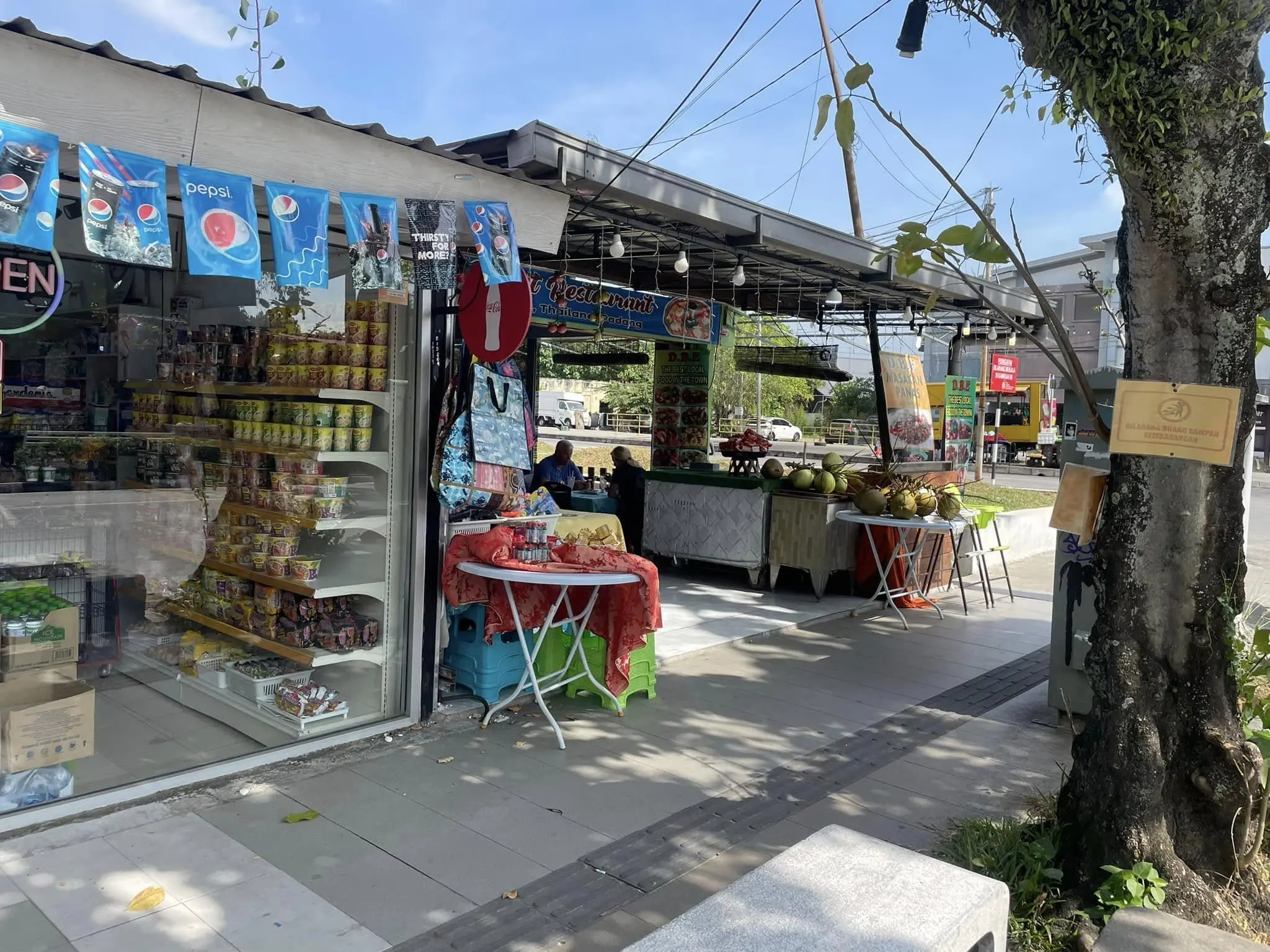 Restaurant which served RM23 nasi ayam goreng kunyit in Pantai Chenang