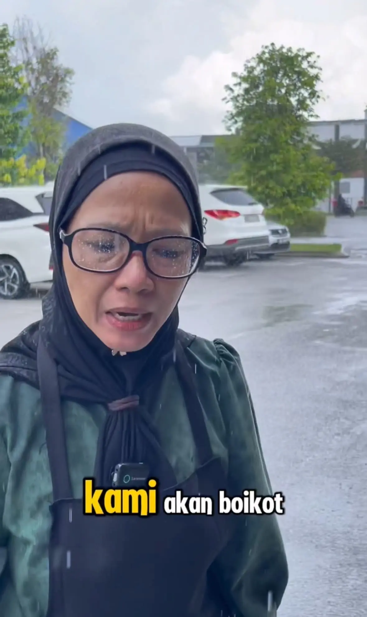 salai star owner receives boycott message over feeding stray dogs