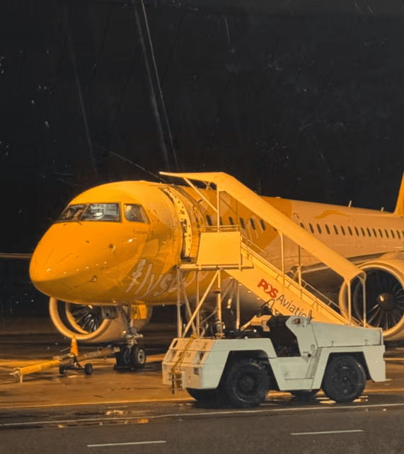 Scoot flight from Melaka to Singapore