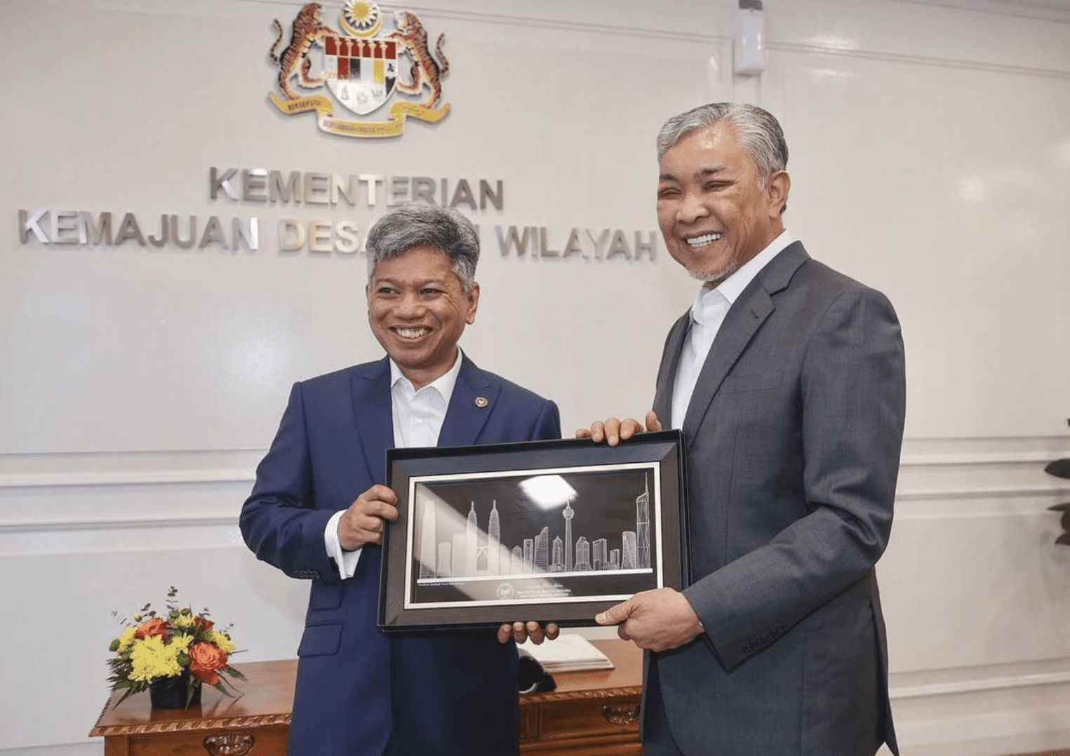 Zahid Hamidi at Kementerian Kemajuan Desa dan Wiliayah building