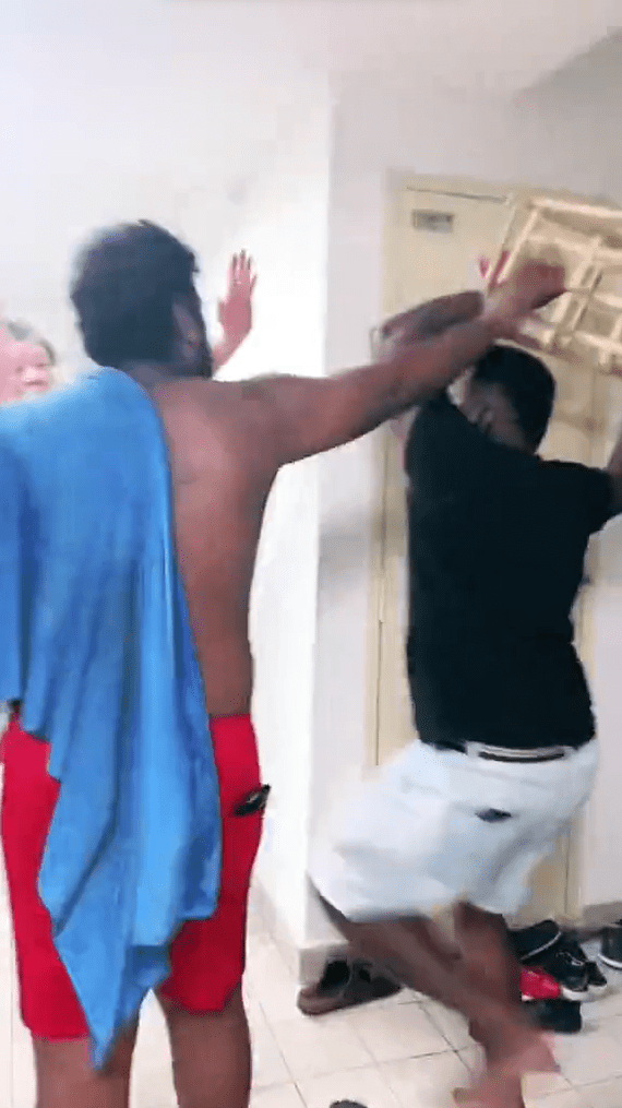 Man Fights Neighbour At Johor Apartment As He Was Unhappy With The Loud Noise, Police Investigating