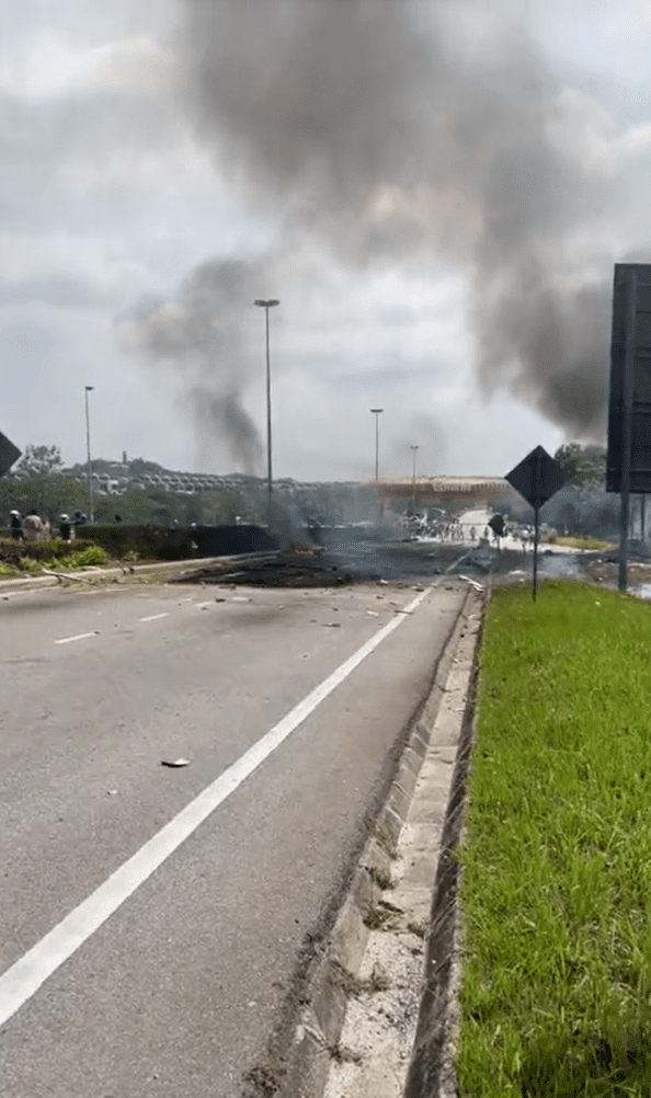 'Wished Anwar Was Onboard' — M'sian Man Makes Rude Remark About Elmina Plane Crash, Angers Netizens