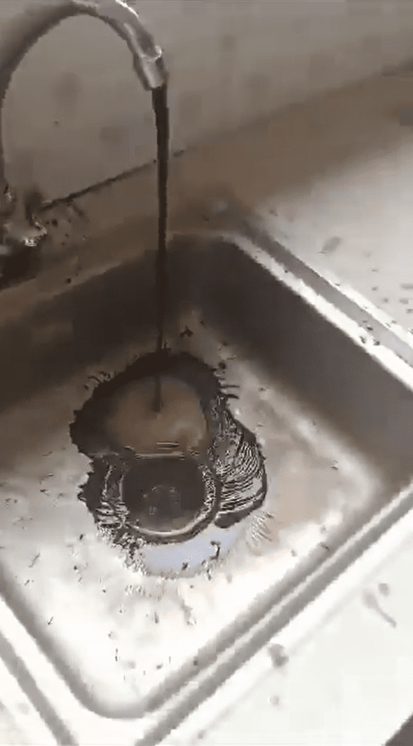'Free Coffee?' — M'sian Shocked By Dark Coloured Water Flowing Out From Tap At Kelantan School